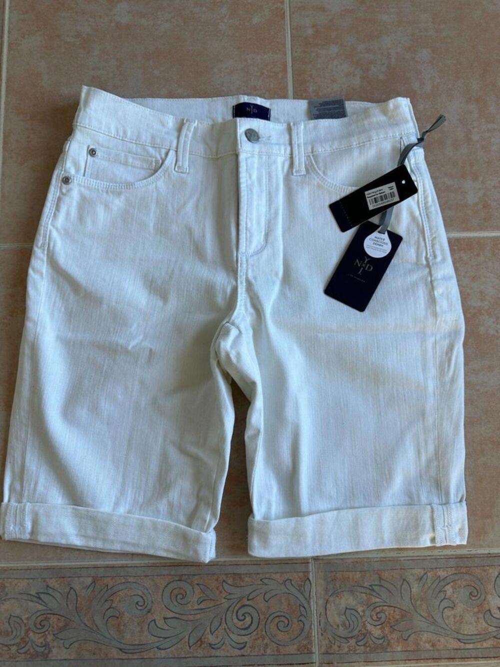 NYDJ Los Angeles  Lift Tuck Technology Shorts‎ Women Size 4 New !